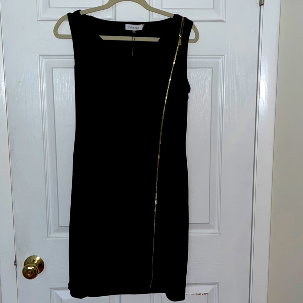 SEXY CALVIN KLEIN STRETCHY LITTLE BLACK DRESS W/ GOLD ZIPPER ACCENT, SMALL